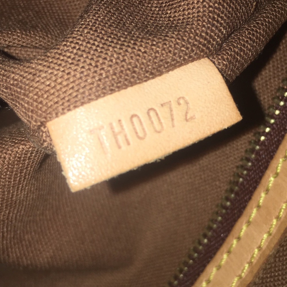 🌺🌺Louis Vuitton Monogram Cabas Mezzo🌺🌺 - Picture 9 of 16